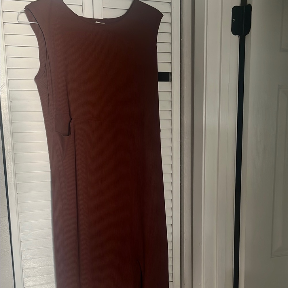 Elegant Brown Sleeveless Dress